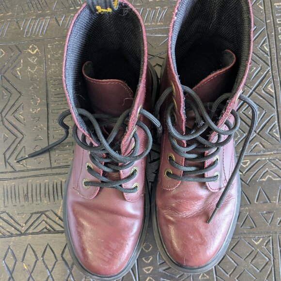 Burgundy Doc Martens Sz 8 - Picture 1 of 6